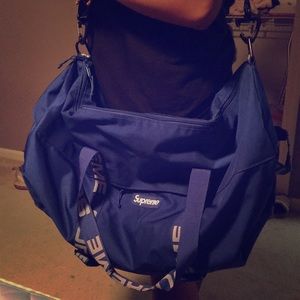 SS18 large Supreme duffel bag perfect condition